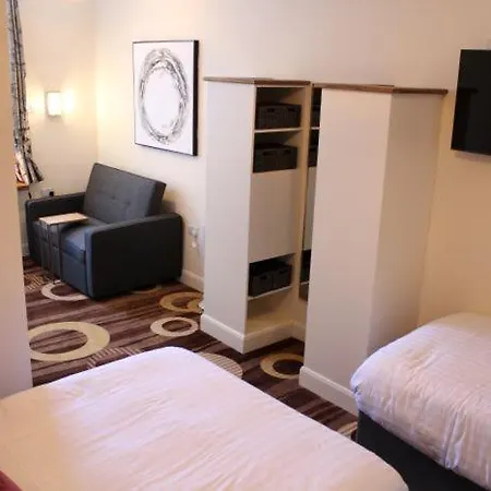 House Hotell