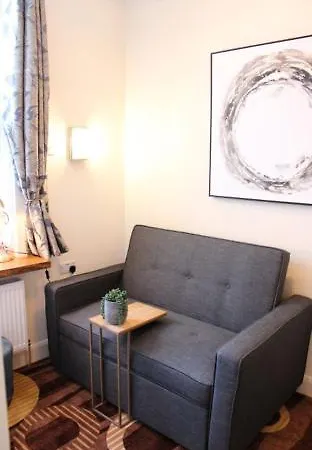 House Hotel 3*